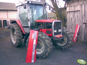 Massey Ferguson 3060 podczas wymiany olejów...