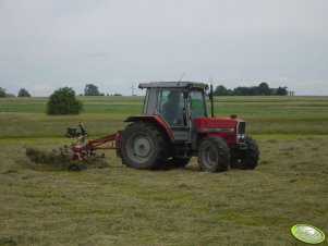 Massey Ferguson 3060 + przetrząsacz