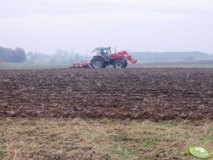 Massey Ferguson 3085 + Akpil 4x40