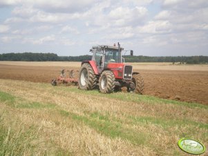 Massey Ferguson 3125 + Pług