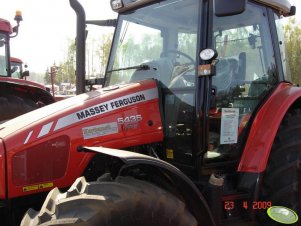 Massey Ferguson 5435 Dyna 4