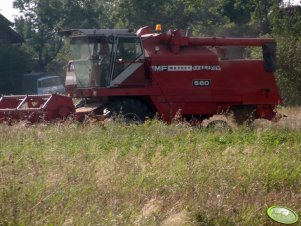 Massey Ferguson 560