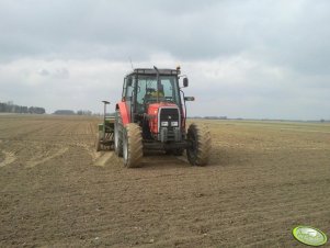 Massey Ferguson 6120 z Amazone D7