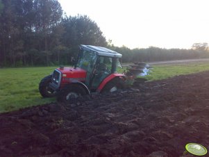 Massey Ferguson 6140 & Kverneland