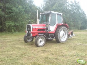 Massey Ferguson 675 2WD + kosiarka