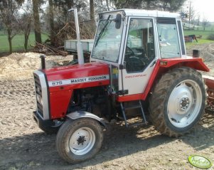 Massey Ferguson 675 