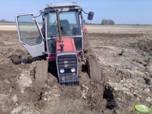 Massey Ferguson 690