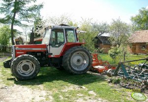 Massey Ferguson 699