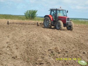 Massey Ferguson 8120 