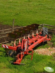 Massey Ferguson (Overum) 725