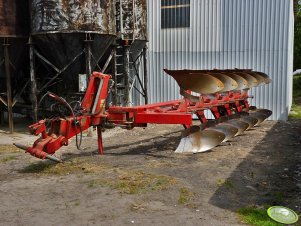 Massey Ferguson (Overum) 725