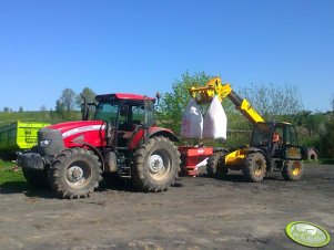 McCormick MTX135 + Kuhn, JCB