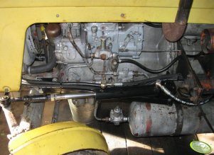 Mocowanie siłownika wspomagania w c-360