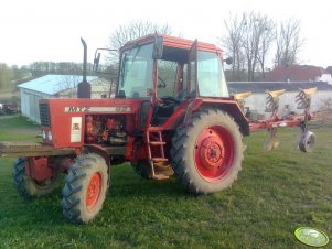 MTZ 82 + Kuhn Huard