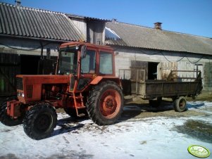 MTZ 82 + rozrzutnik