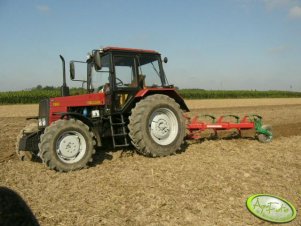 Mtz Belarus 820 i Kverneland