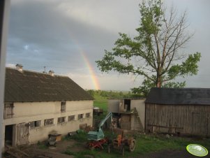 Nasza chlewnia na tle pieknej scenerii