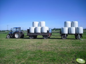 New Holand TD95D i przyczepy 