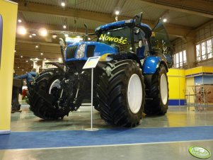 New Holland 6070