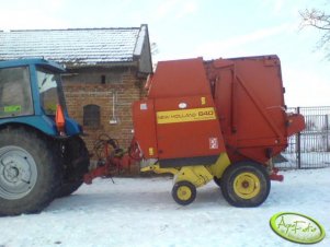 New Holland 640