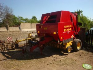 New Holland 644