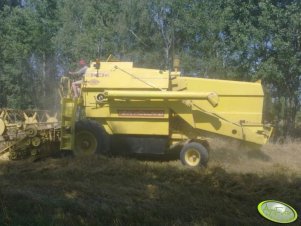 New Holland 8040