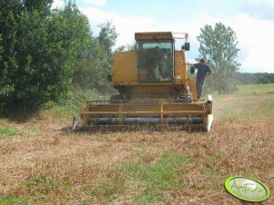 New Holland 8080