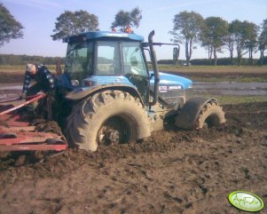 New Holland 8670