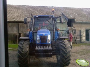 New Holland + agregat + siewnik