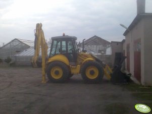 New Holland B 115