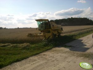 New Holland Clayson 8040