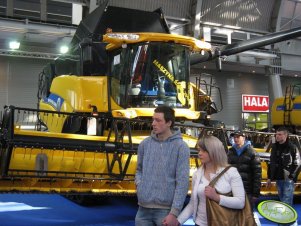 New Holland CR 9090