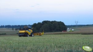 New Holland CR9080 i Claas Lexion 480