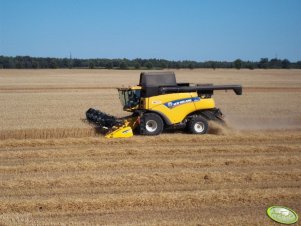 New Holland CR9080