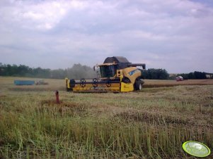 New Holland CR980