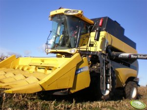 New Holland CS660