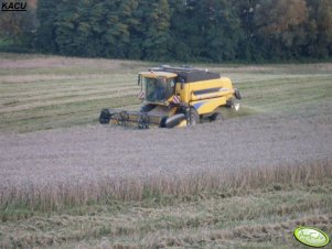 New Holland CSX7040