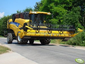 New Holland CX8070