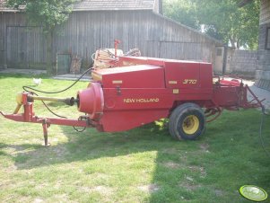 New Holland Hayliner 370