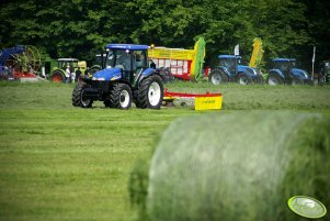 New Holland i Poettinger