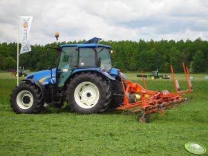 New Holland + Kuhn