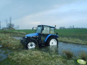 New Holland L65