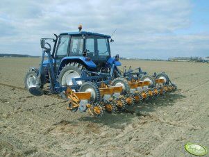 New Holland L65