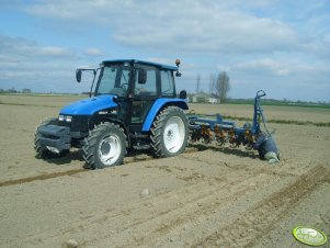 New Holland L65