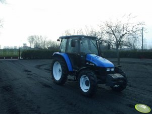 New Holland L65