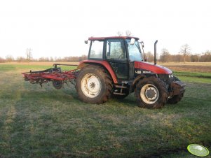 New Holland L85 + Agregat 2,5m