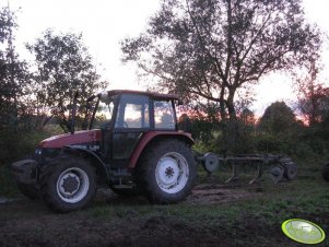 New Holland L85 & Pług Unia Grudziądz 3+2