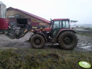 New Holland M135