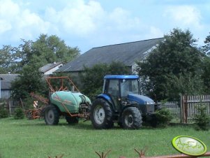 New Holland + Opryskiwacz