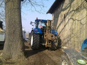 New Holland + paleciak